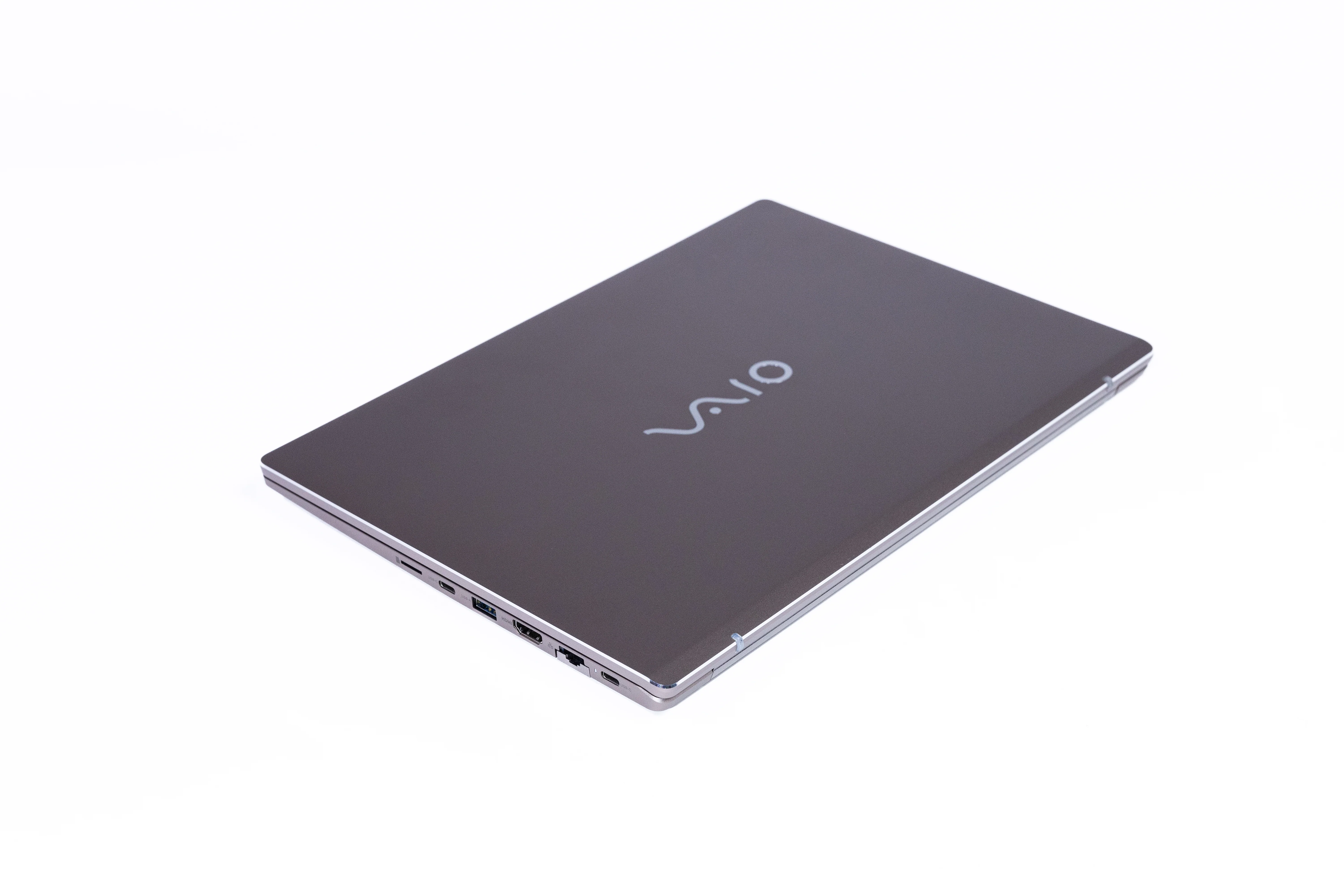 VAIO FS 14.1" All-Aluminum Laptop | Windows 11 Home | Intel® Core™ i3-1215U (6-Core) | 8GB RAM | 512GB SSD | FHD Matte Display | THX® Spatial Audio | 3 Colors - Image 6